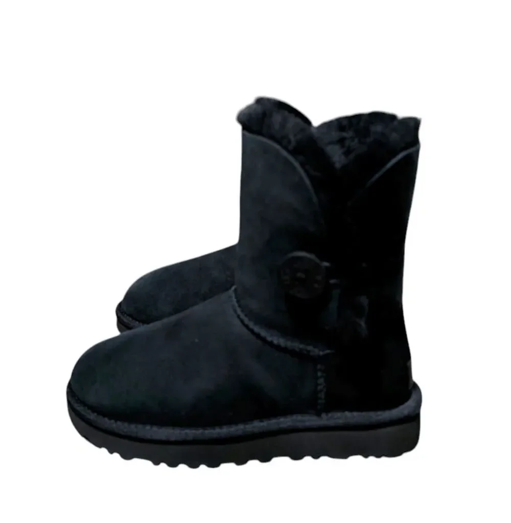 NWOB UGG Bailey Button Winter Boot In Black Size 5